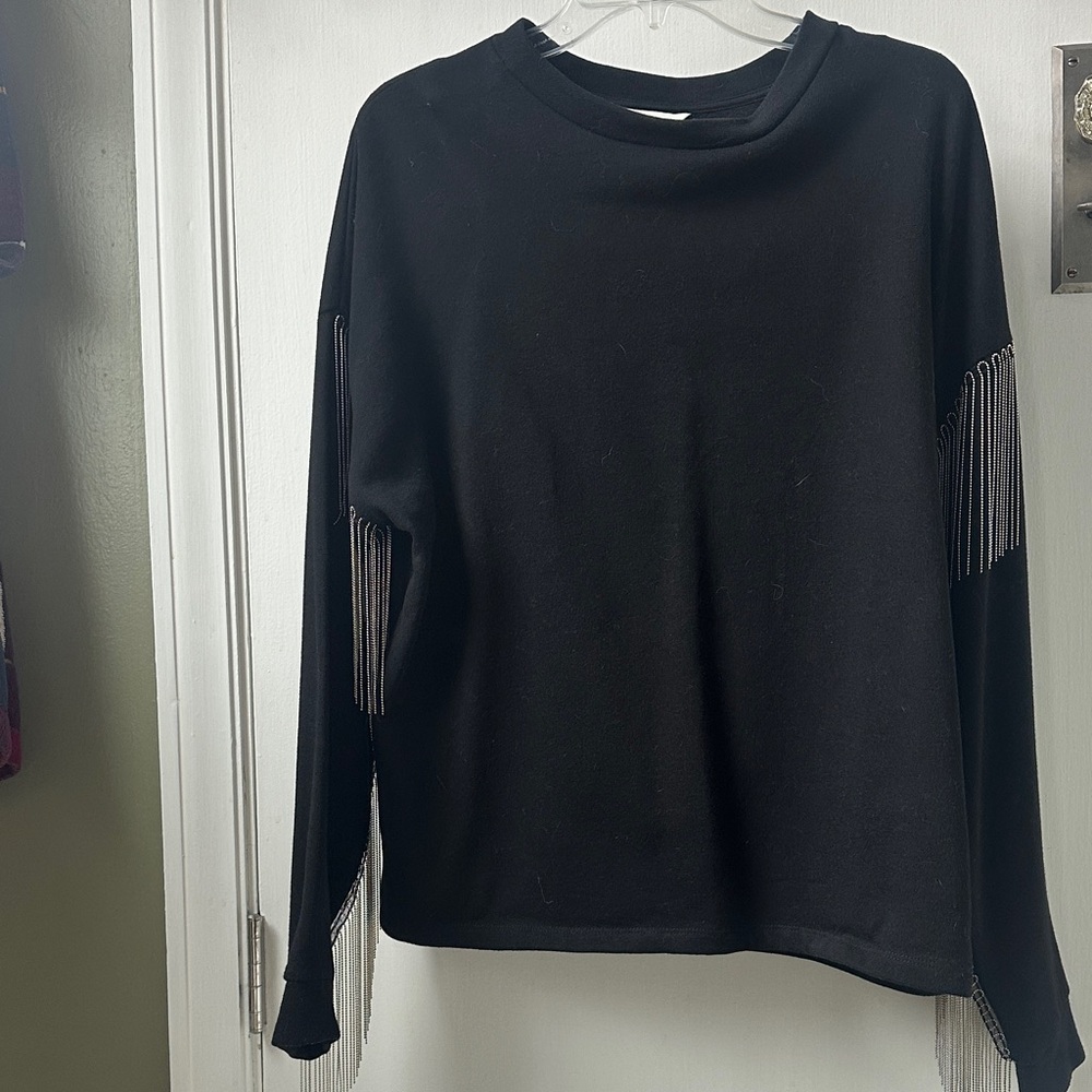 Fringe chain sleeve sweater